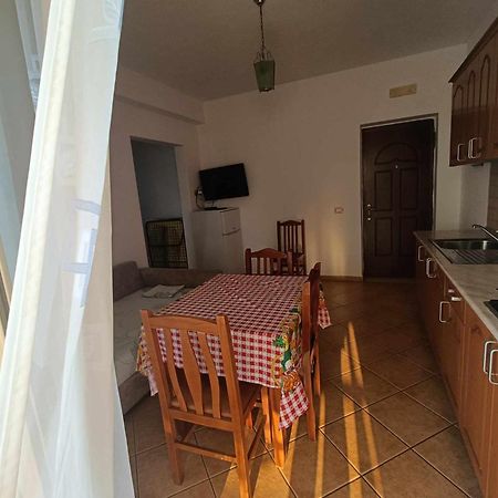 Alti Holiday Apartments One Орикум Экстерьер фото